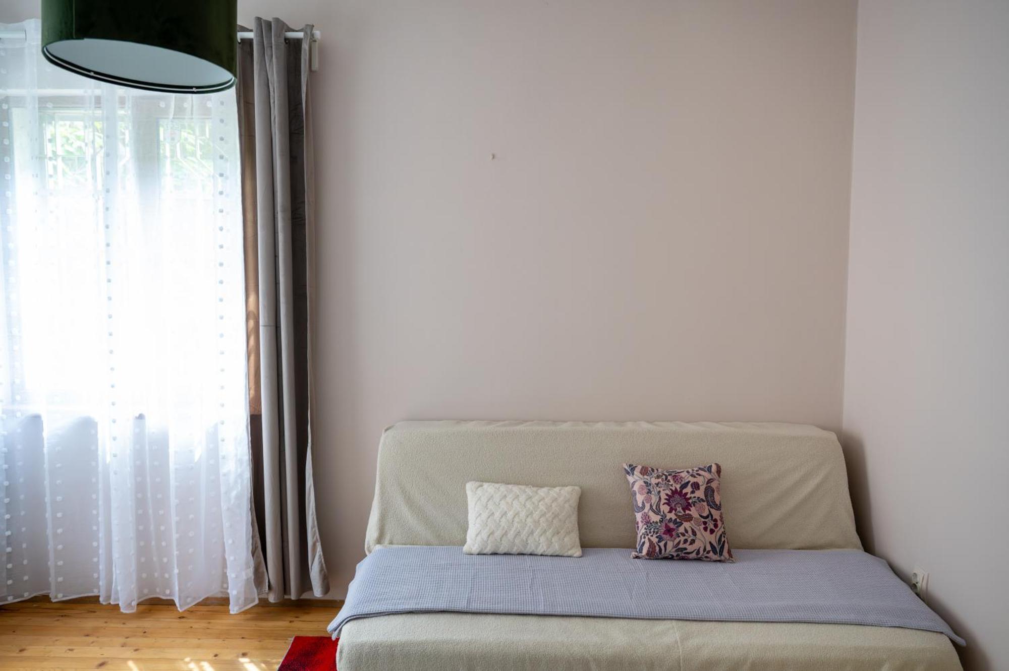 Beautiful Two-Bedroom Apartment In City Center Софія Екстер'єр фото