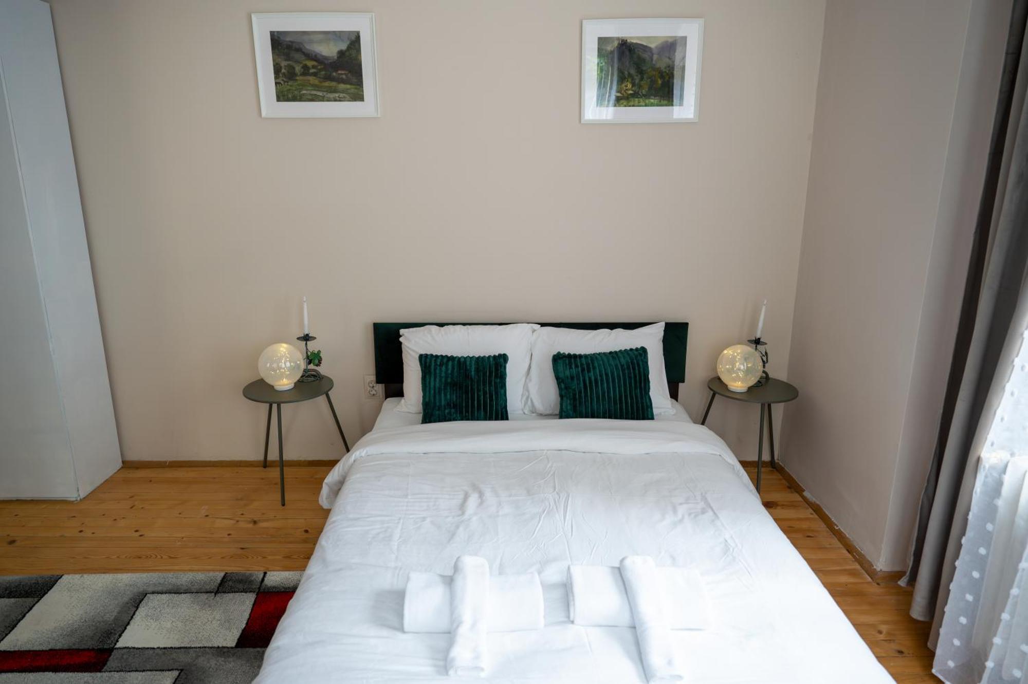 Beautiful Two-Bedroom Apartment In City Center Софія Екстер'єр фото
