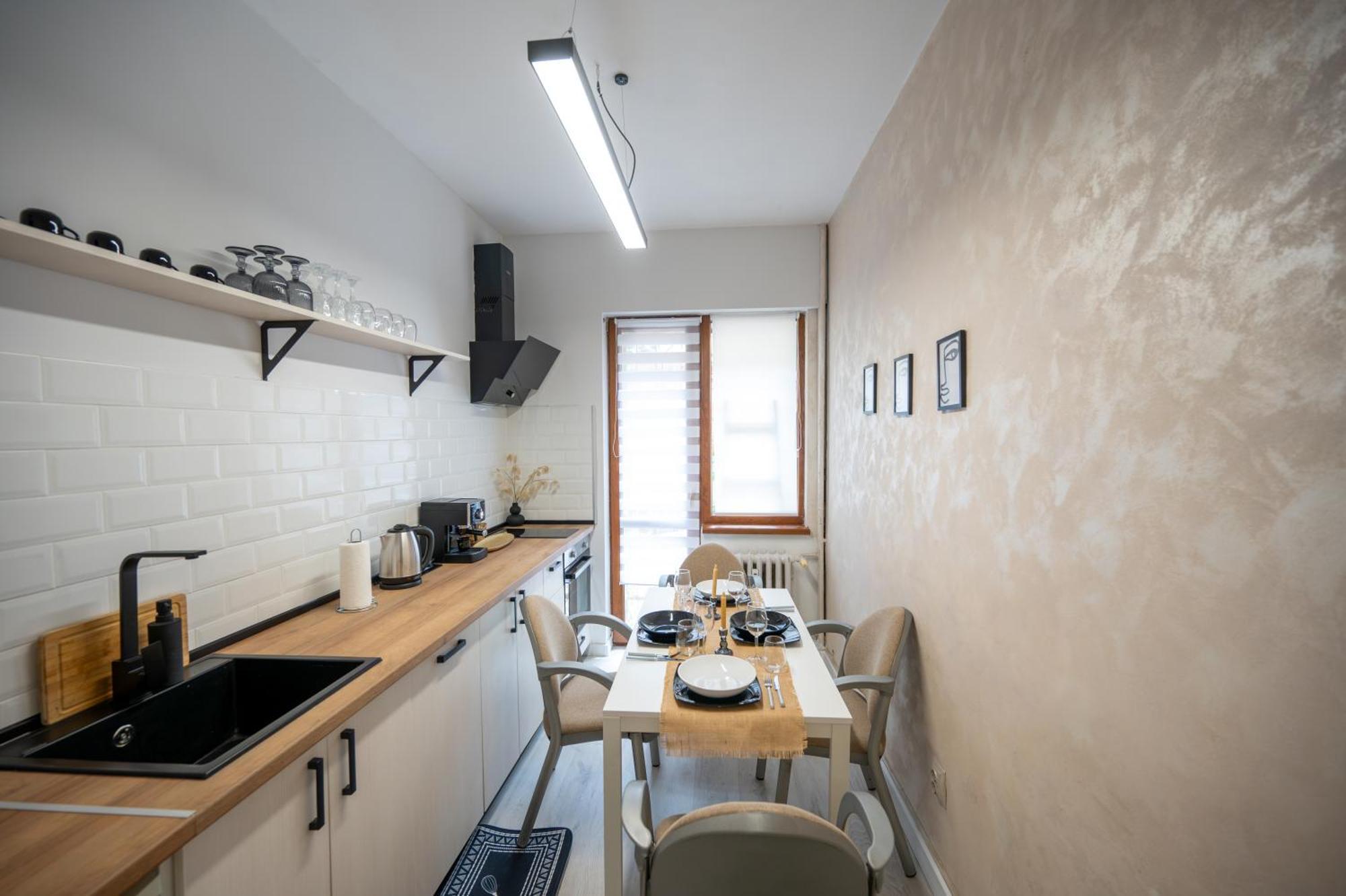 Beautiful Two-Bedroom Apartment In City Center Софія Екстер'єр фото